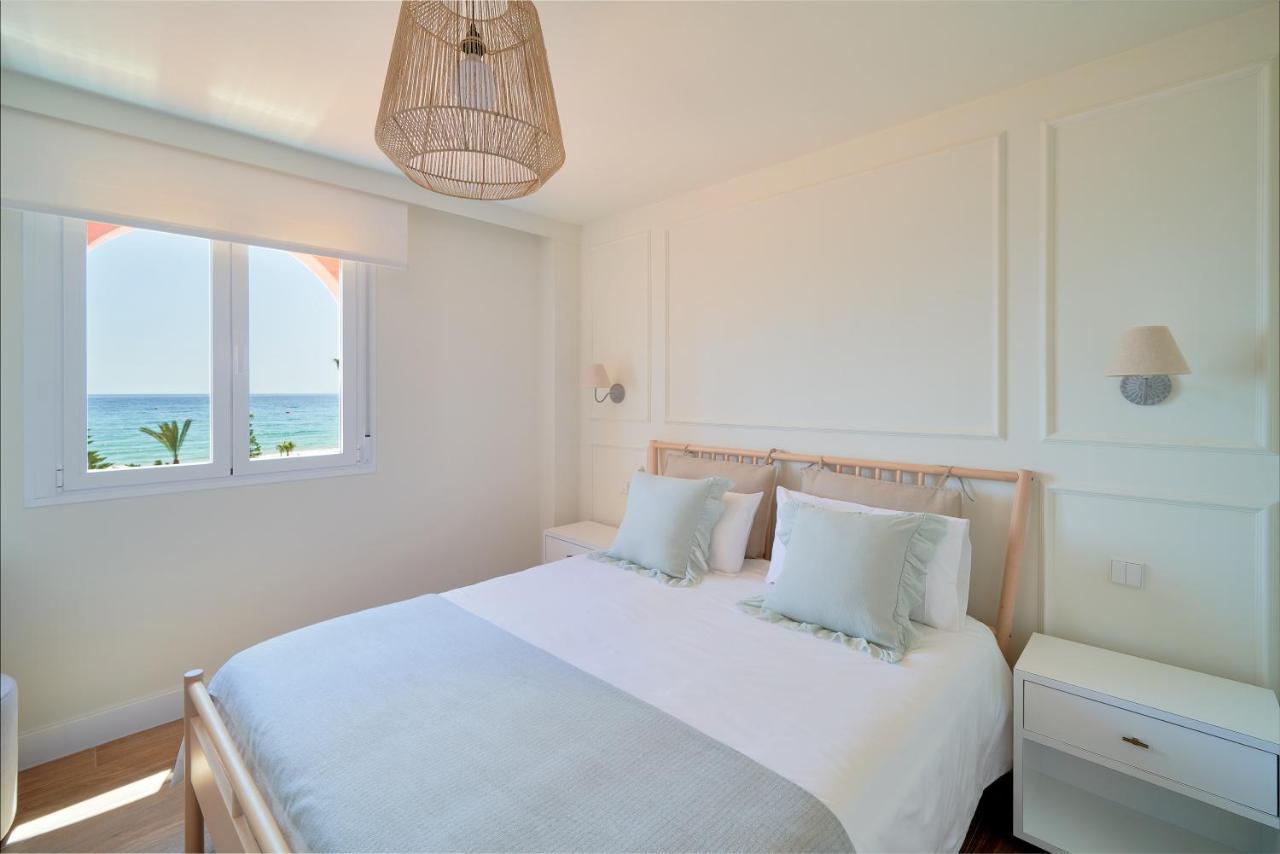 Sea Suite Beachfront Marbellac Extérieur photo