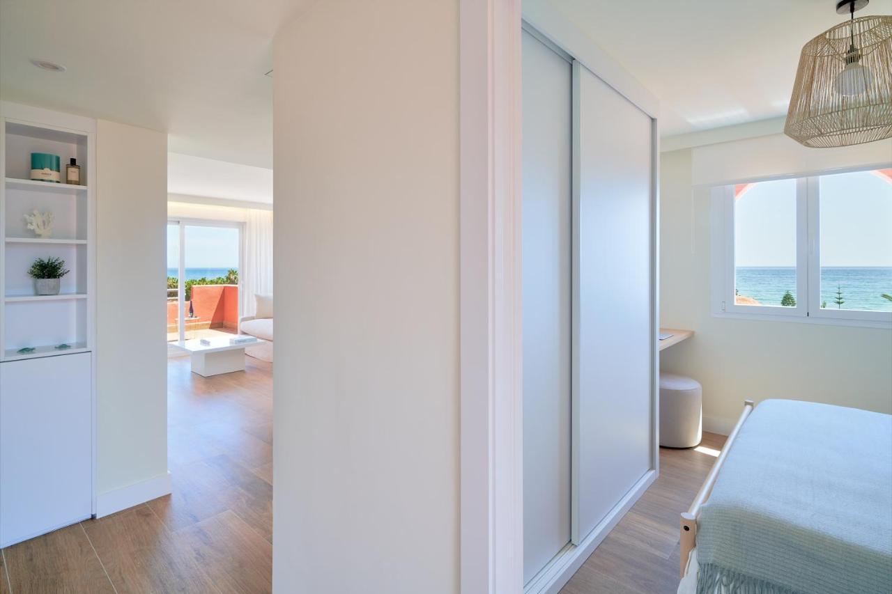 Sea Suite Beachfront Marbellac Extérieur photo